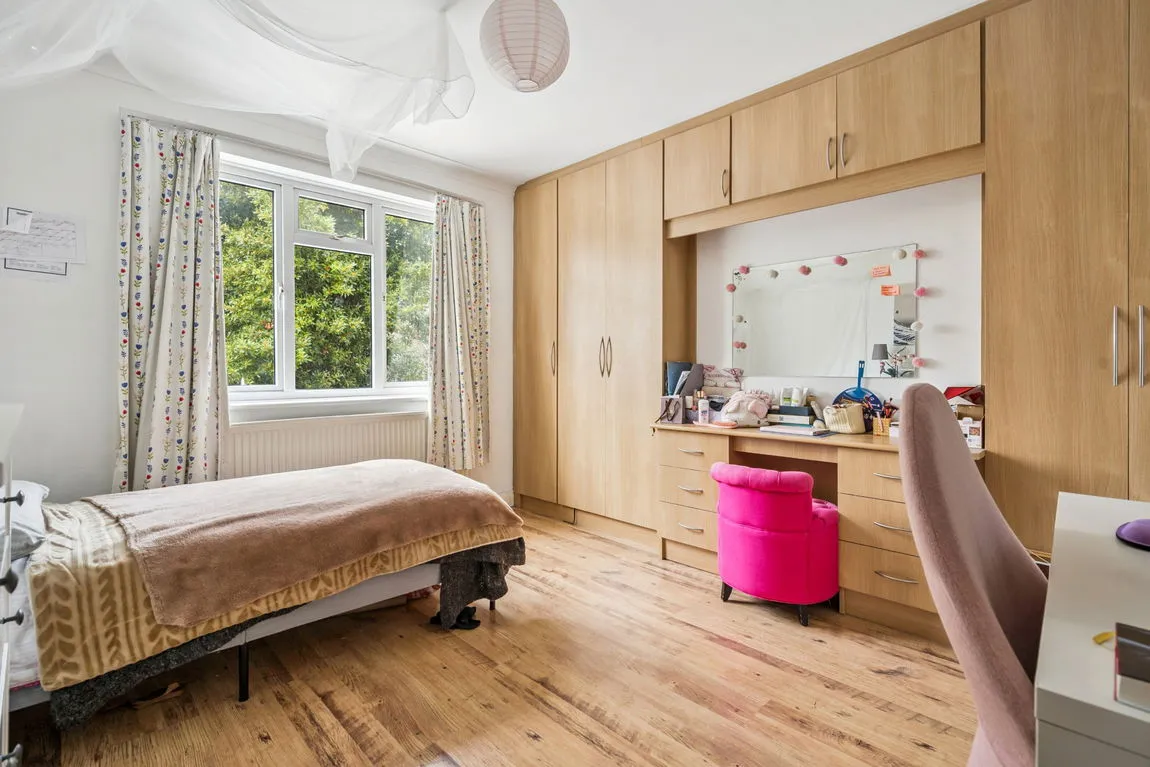 Imperial Drive, Harrow, HA2, photo 11