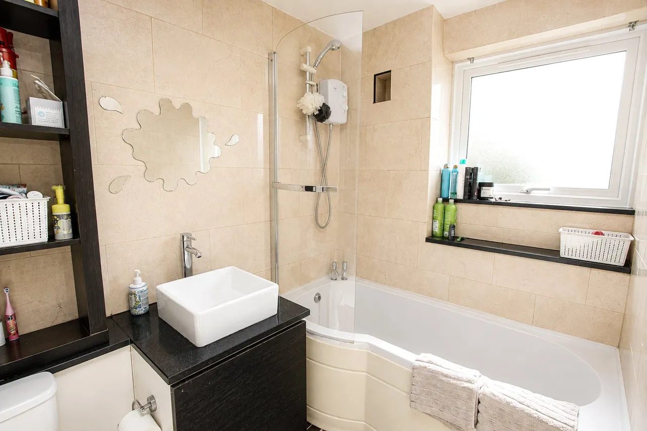 Selborne Road, Selborne, GU34, photo 11