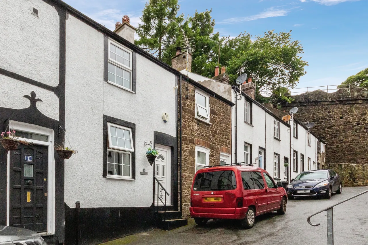 2 bed house for sale, Watkin Street, Conwy, LL32