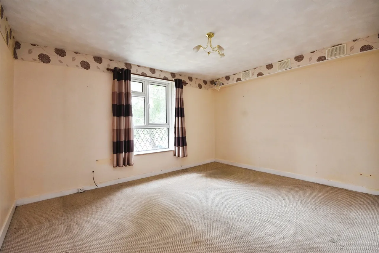 Albany Road, Pilgrims Hatch, CM15, photo 7