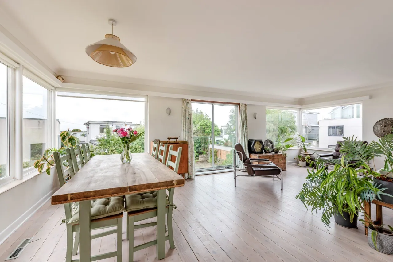 Wittering Road, Hayling Island, Hampshire, PO11 9SP, photo 2