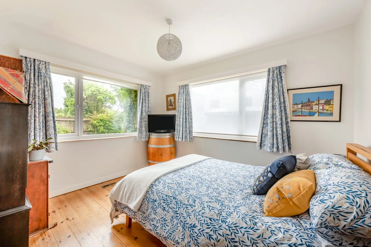 Wittering Road, Hayling Island, Hampshire, PO11 9SP, photo 7