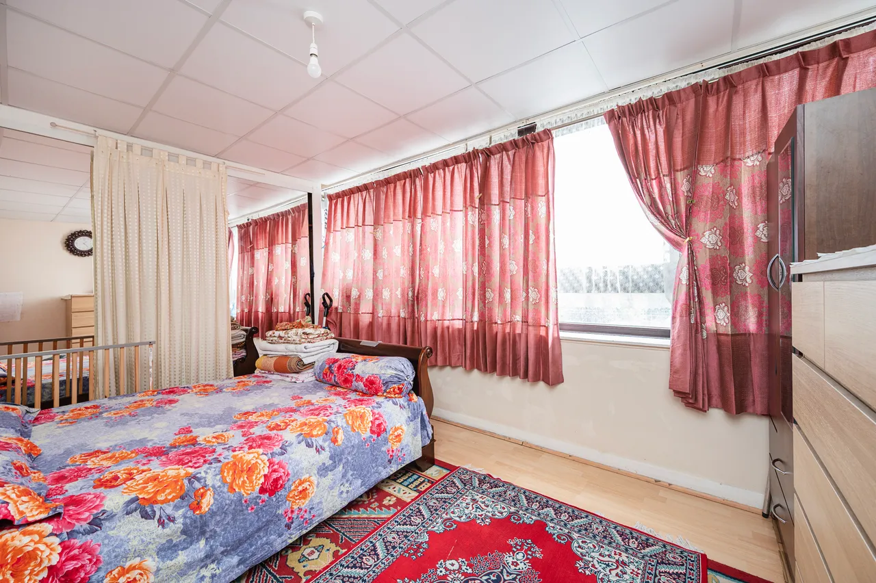 54 Mayfield House, Cambridge Heath Road, London, photo 6