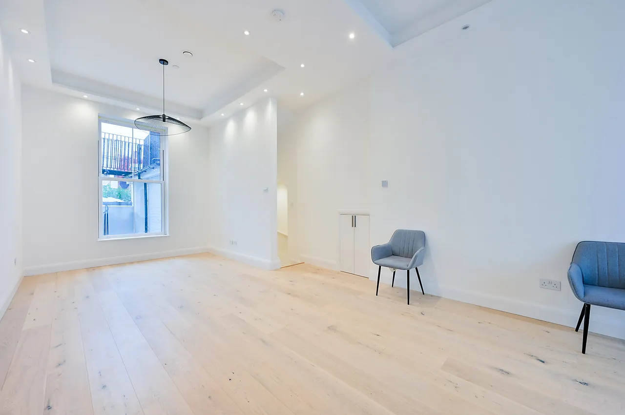 Flat A, 26, 26 Shepherds Bush Road, photo 2