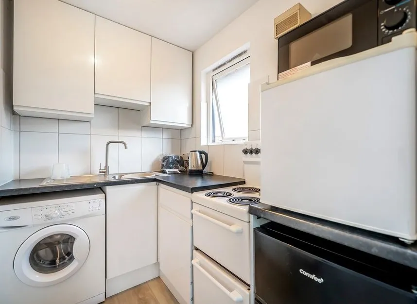 Coopers Close, Stepney Green, E1, photo 5
