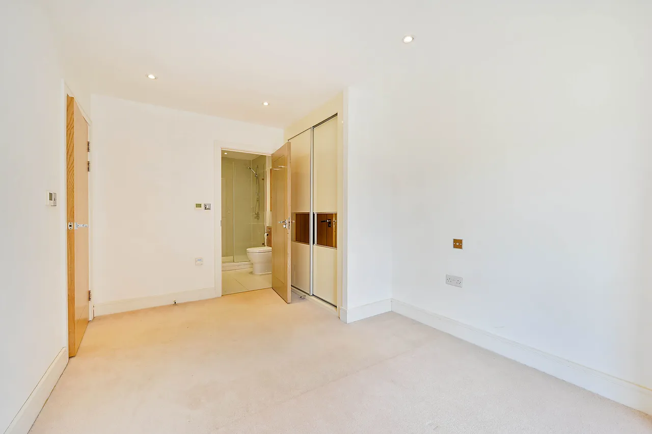 Flat 3, 5 Skerne Road, Kingston upon Thames, photo 11