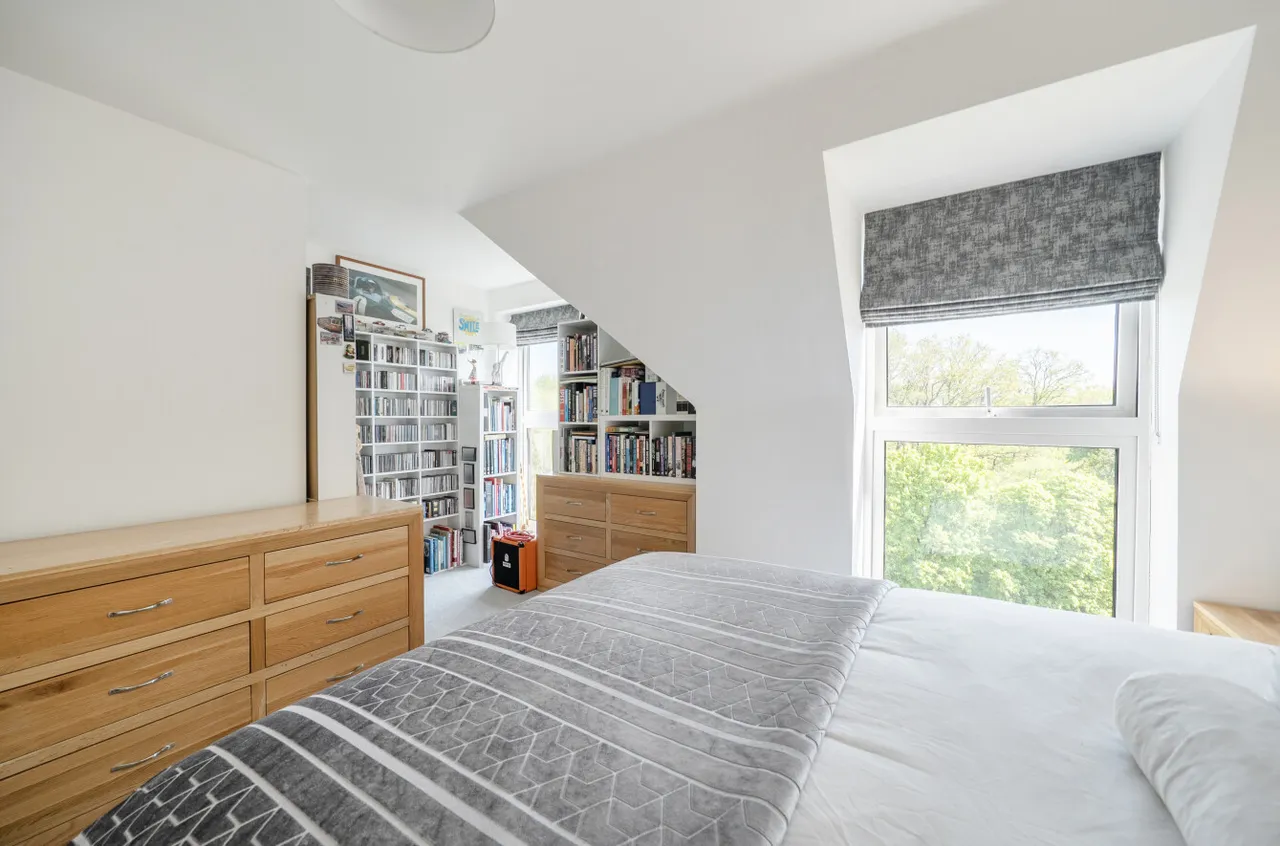 Station Road, Hook, Hampshire, RG27 9QW, photo 10