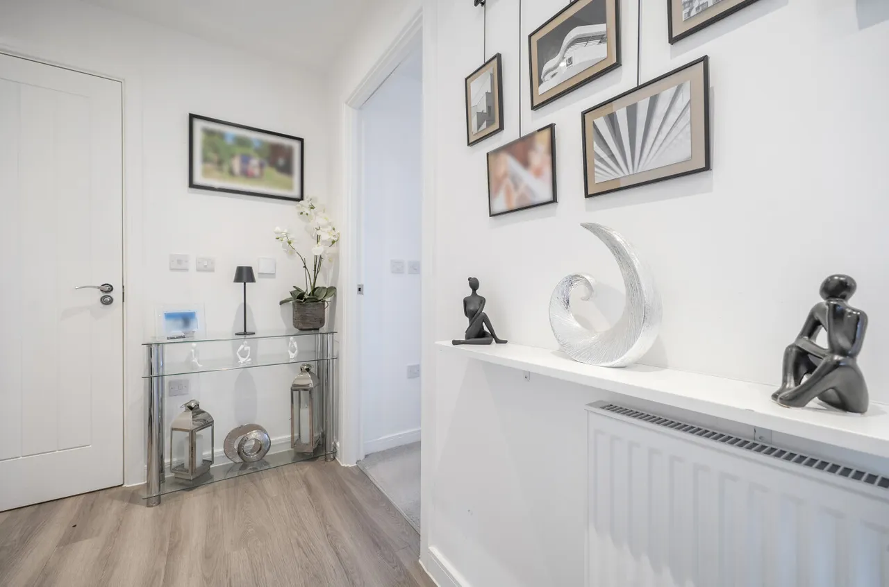 Station Road, Hook, Hampshire, RG27 9QW, photo 9