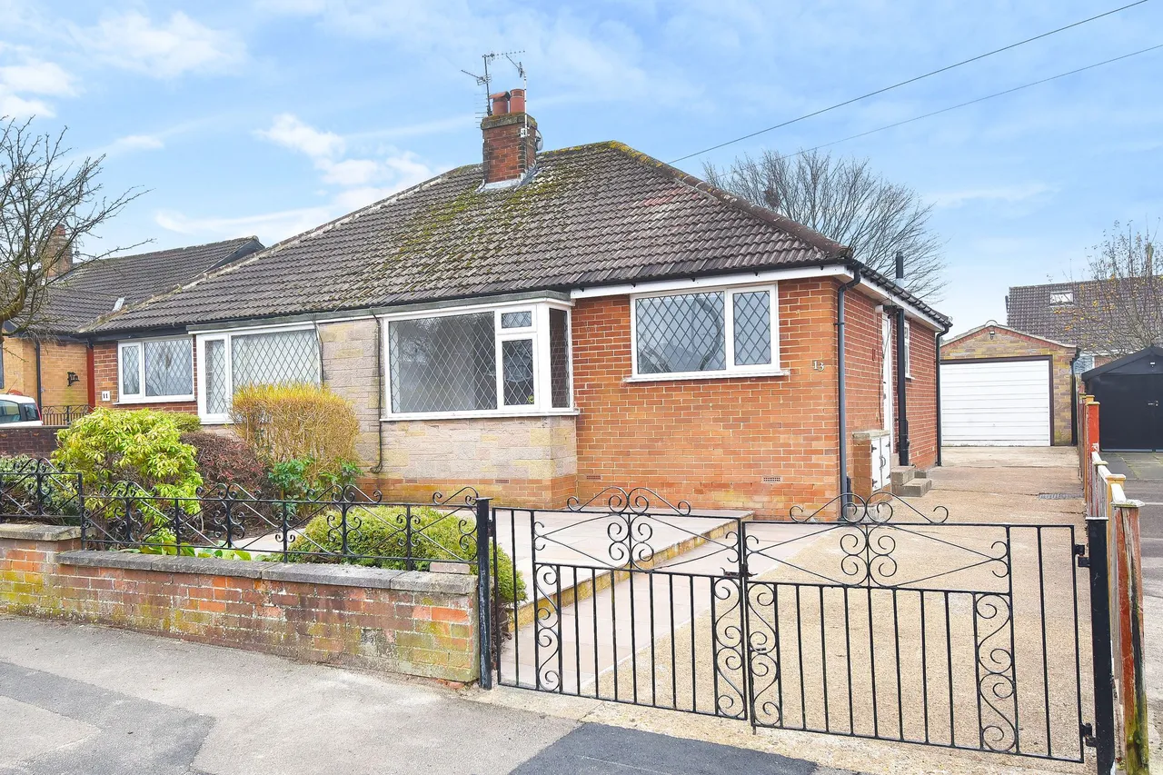 2 bed house to rent, Meadow Croft, Harrogate, HG1