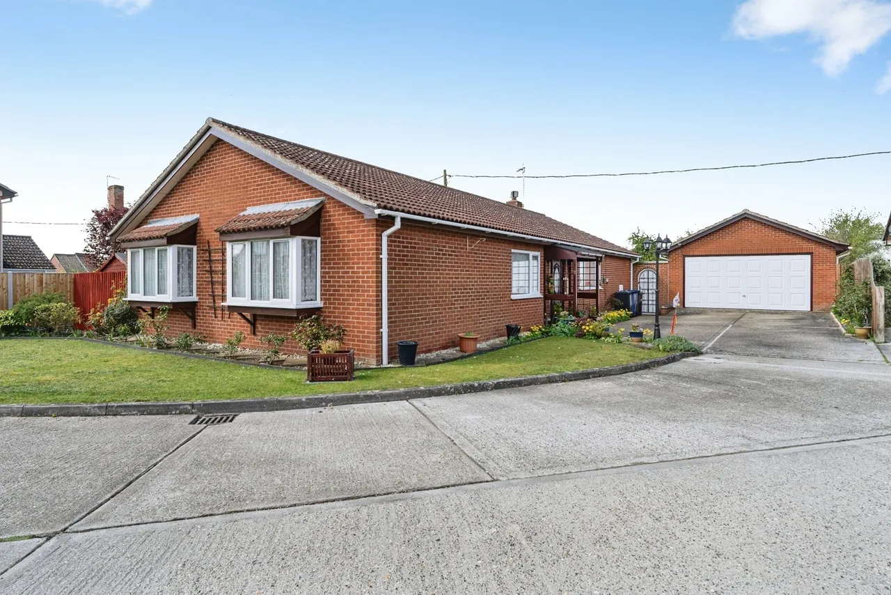 3 bed house for sale — Temple Close, Icklingham, Bury St. Edmunds, Suffolk, IP28