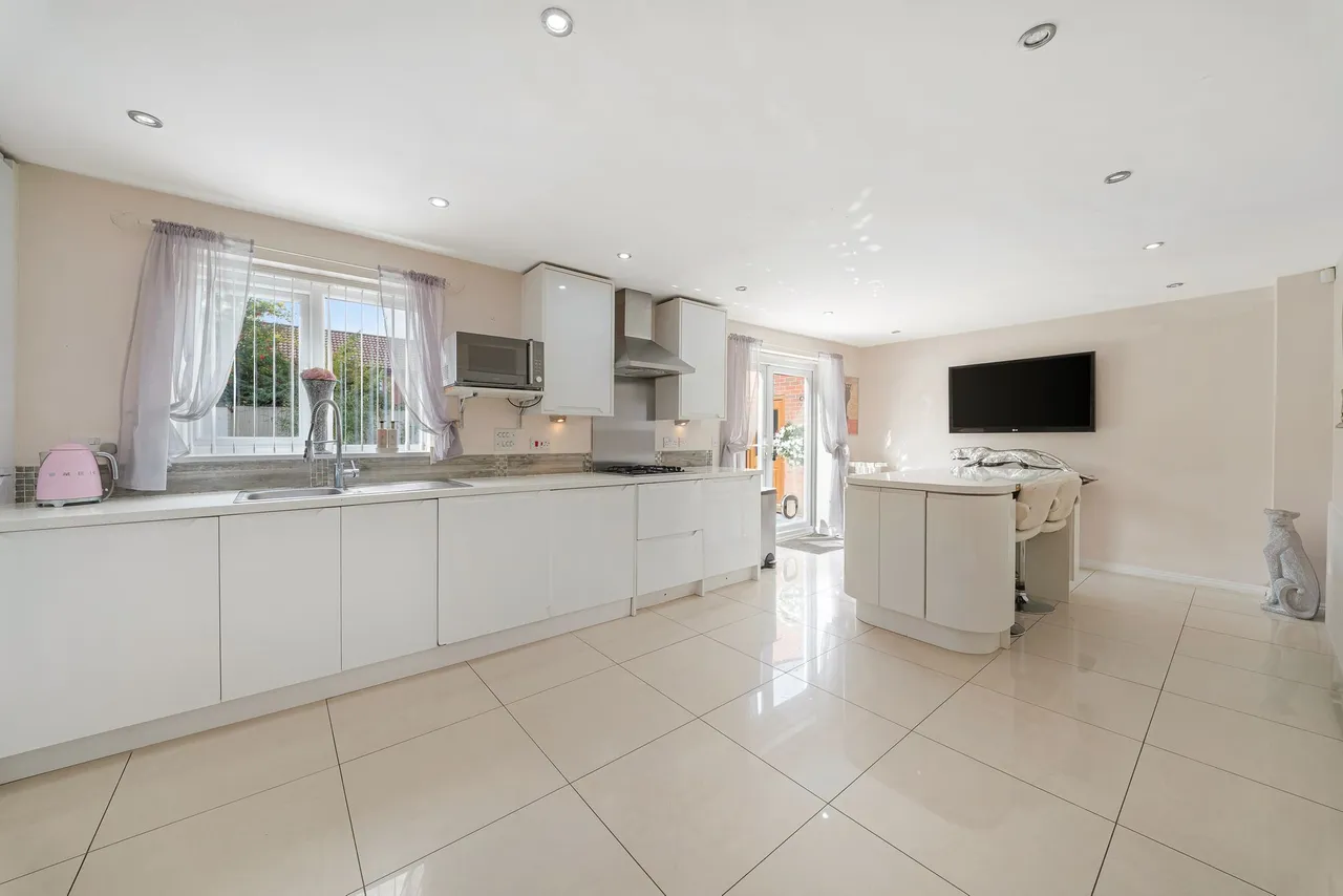 Chadwick Lane, Widnes, Widnes, WA8 9NN, photo 3
