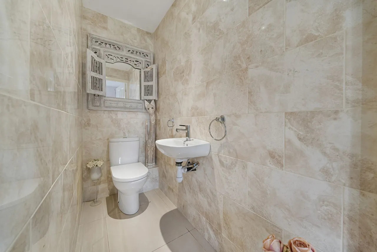 Chadwick Lane, Widnes, Widnes, WA8 9NN, photo 8