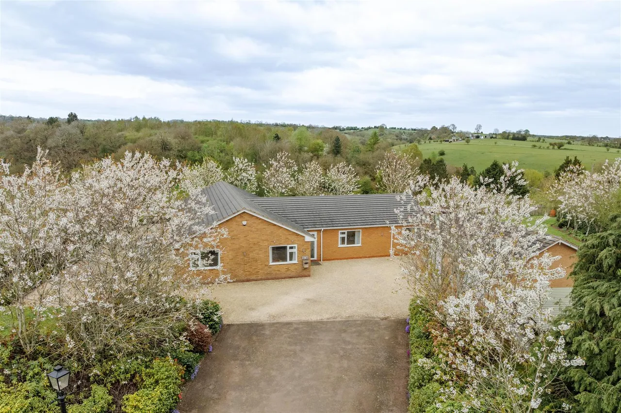 Sandy Lane, Kidderminster, photo 2