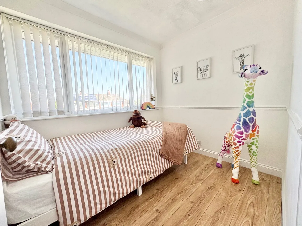 High View, Deanshanger, Milton Keynes, Milton Keynes, MK19 6LL, photo 12