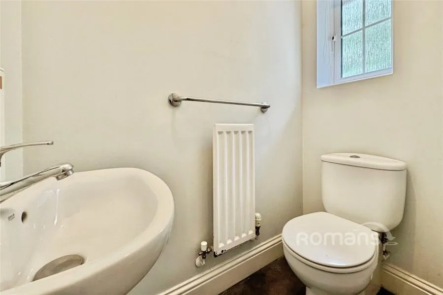 Alford Close, Sandhurst, GU47, photo 6