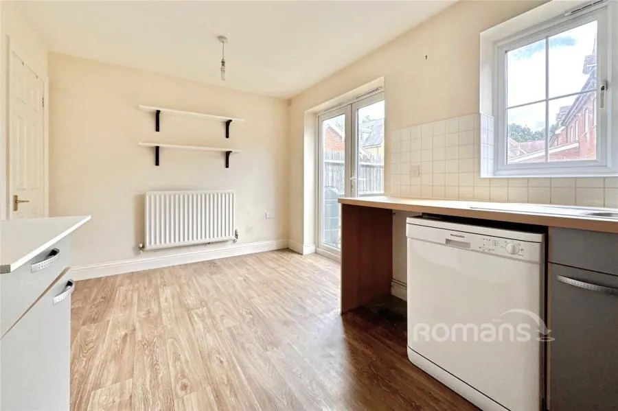 Alford Close, Sandhurst, GU47, photo 5