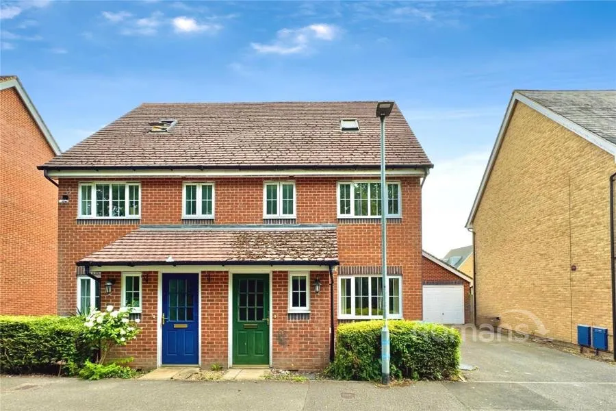 4 bed house for sale, Alford Close, Sandhurst, GU47
