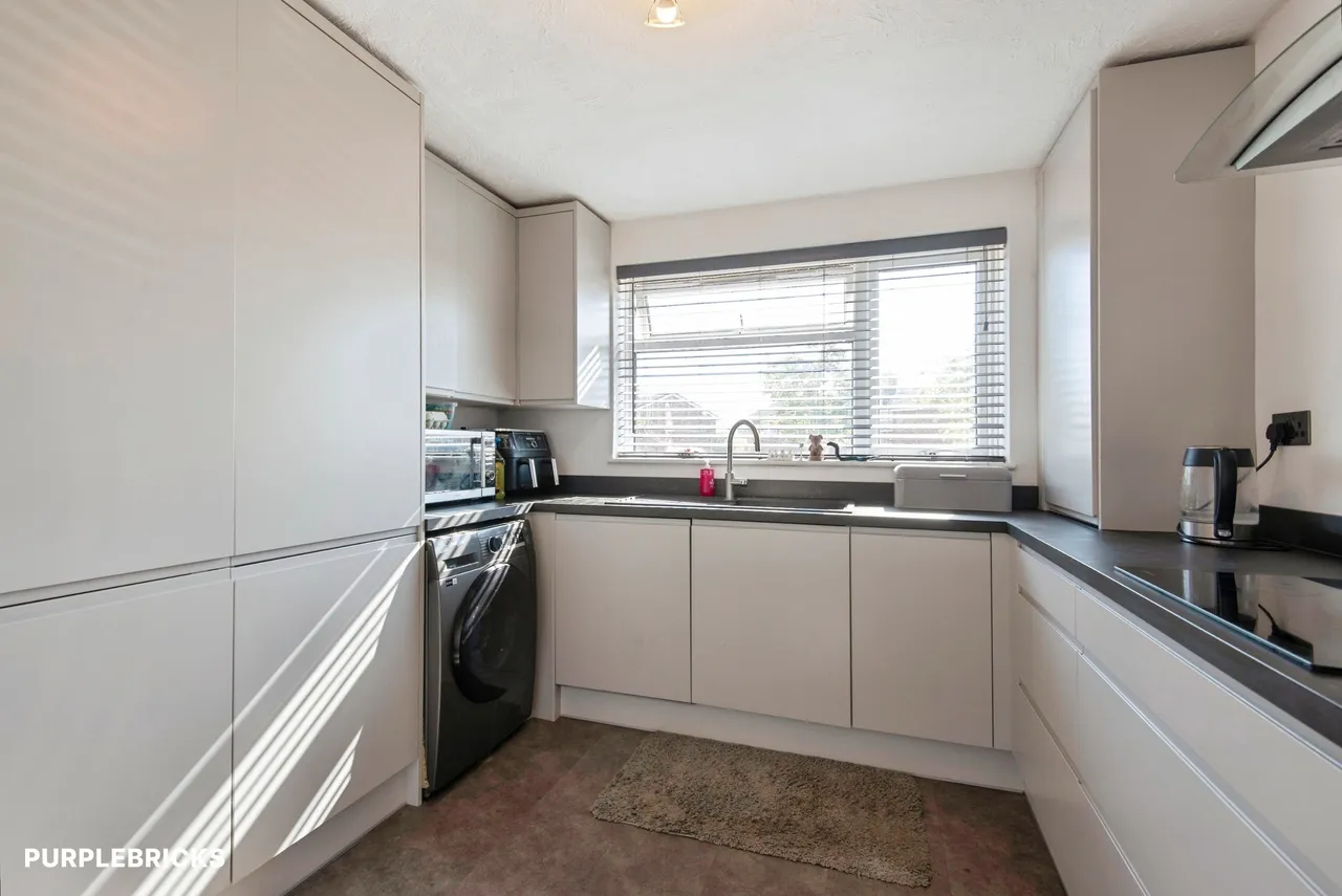 Shephall Way, Stevenage, SG2, photo 9