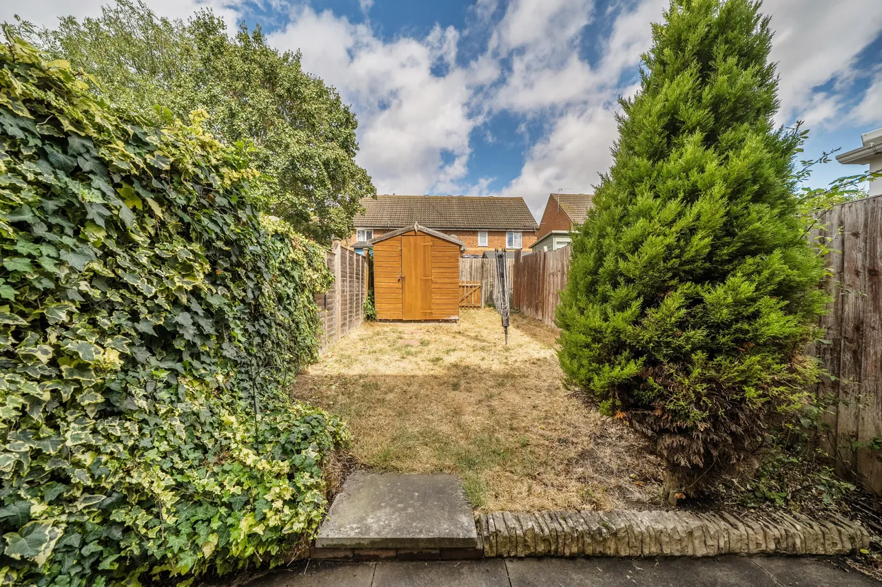Comet Drive, Shortstown, Bedford, photo 2