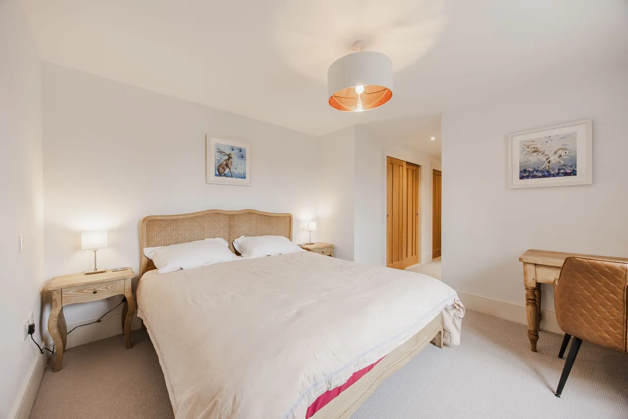 Modern Coastal Home in Brancaster, photo 12