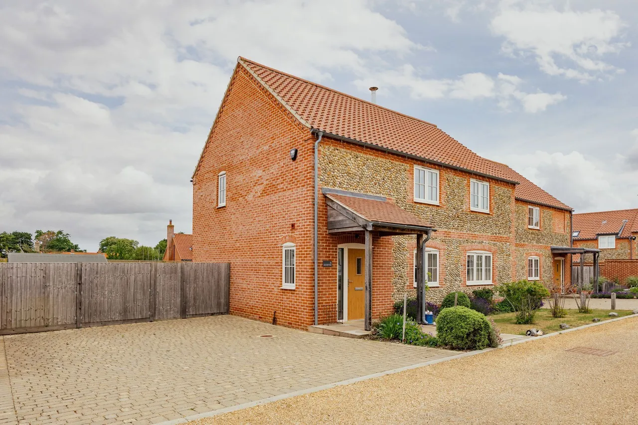 Modern Coastal Home in Brancaster, photo 5