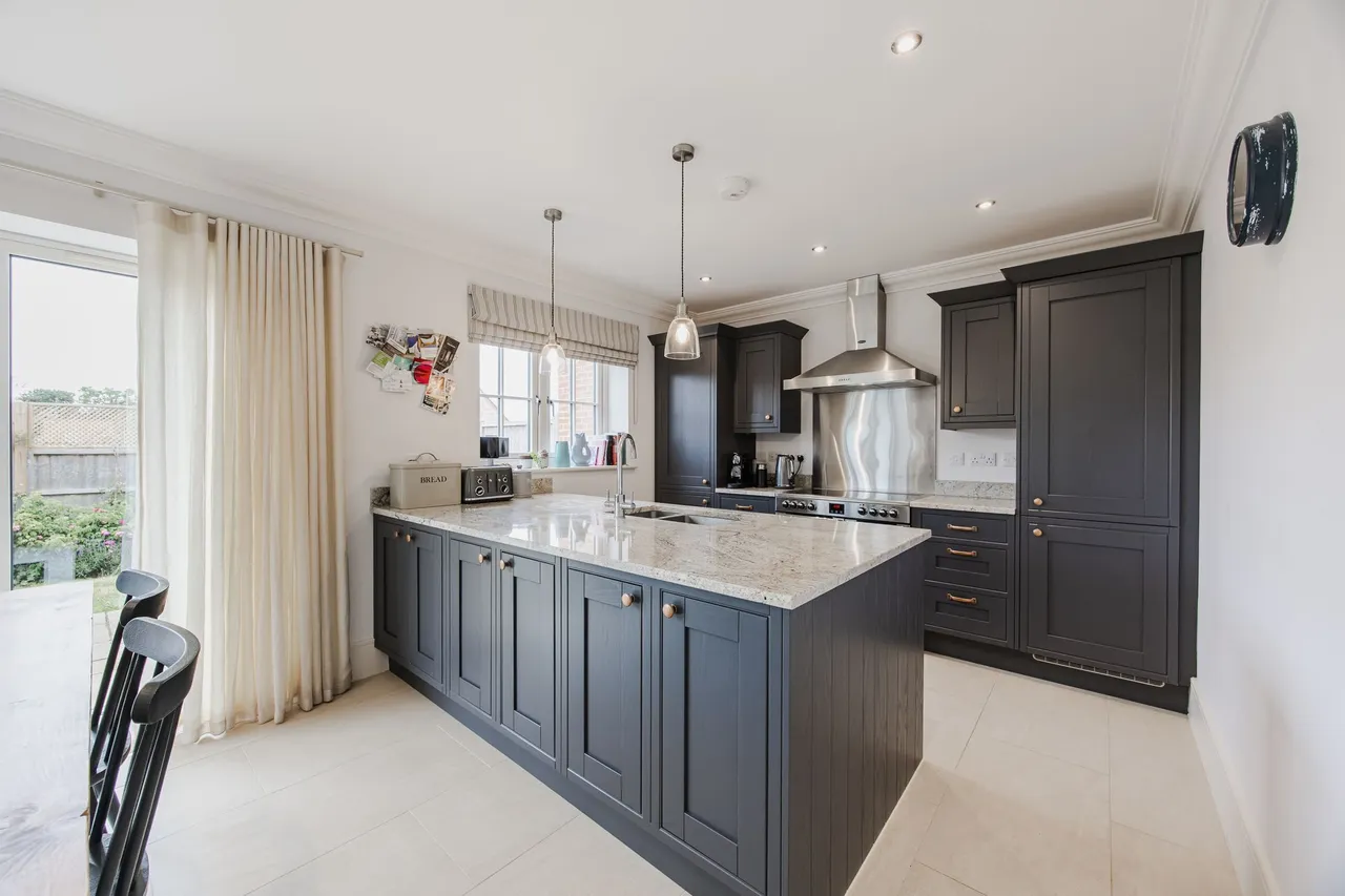Modern Coastal Home in Brancaster, photo 2