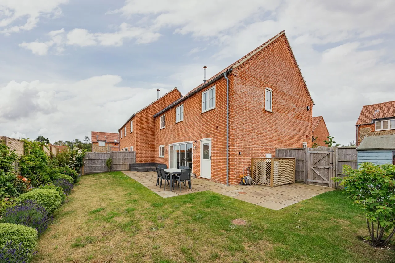 Modern Coastal Home in Brancaster, photo 6