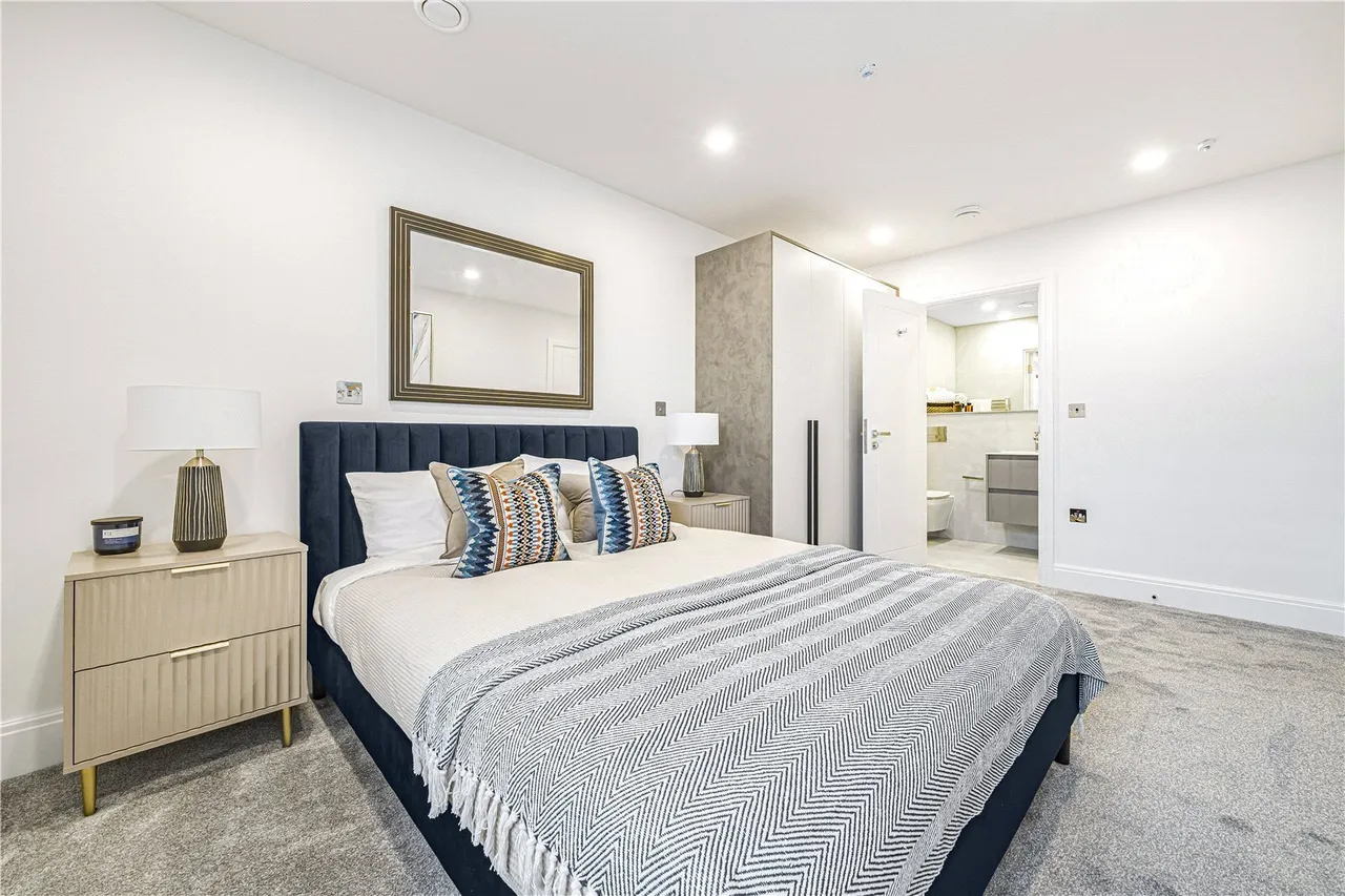 Church Grove, Hampton Wick, KT1, photo 9