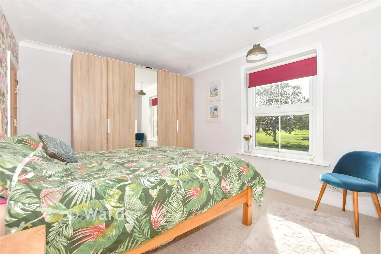 St. Nicholas Terrace, Hythe, CT21, photo 5