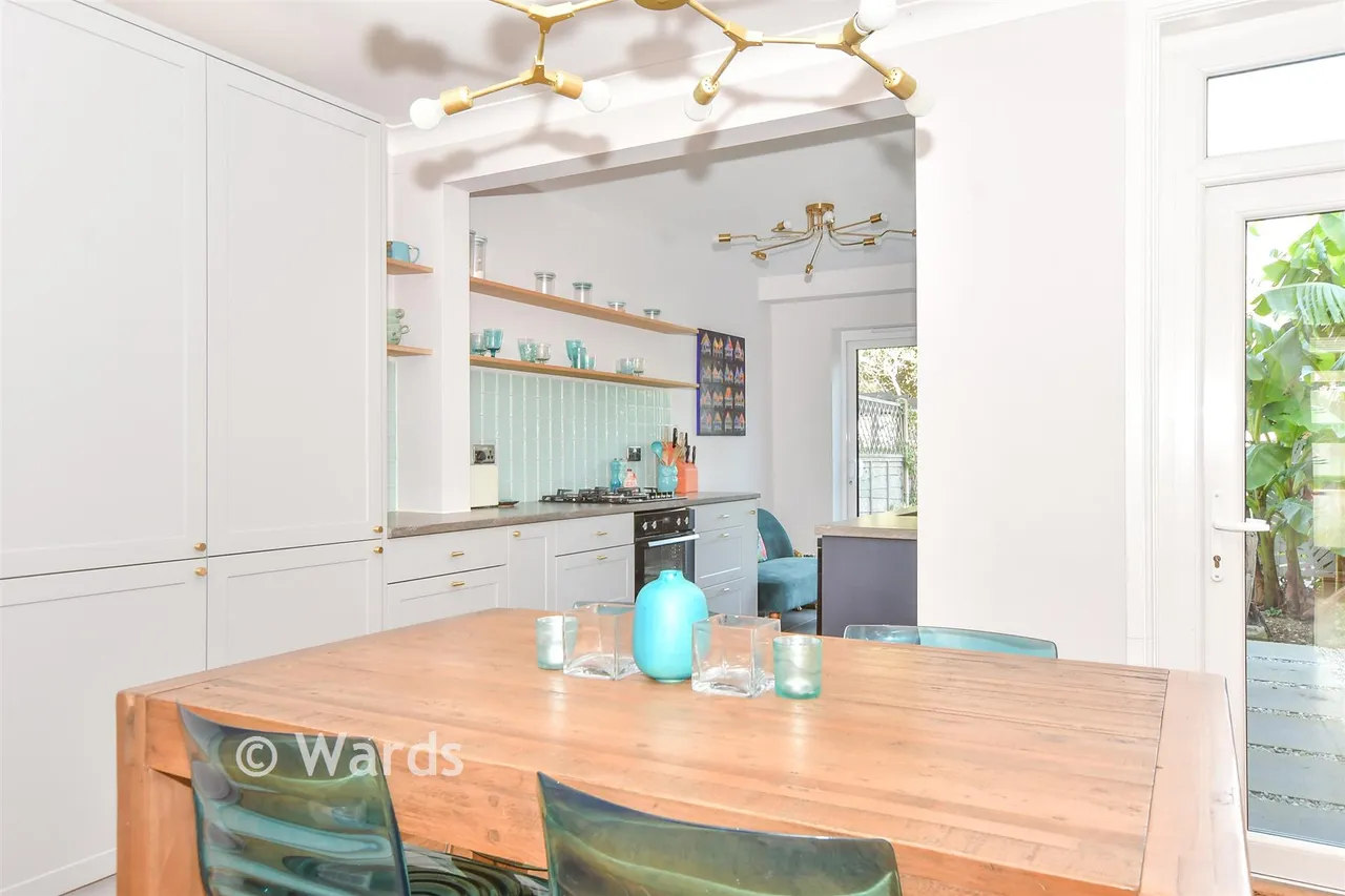 St. Nicholas Terrace, Hythe, CT21, photo 9