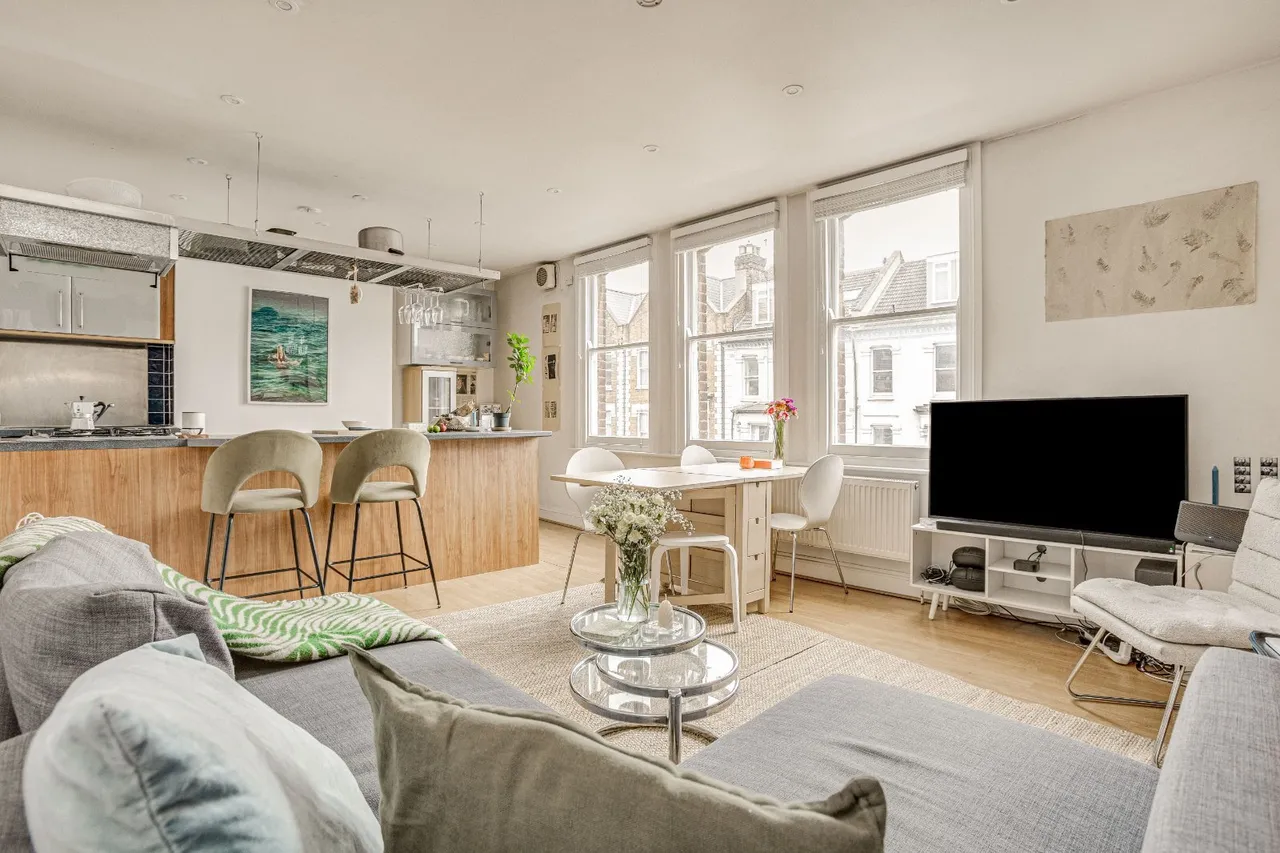 Lavender Hill, London, SW11, photo 4