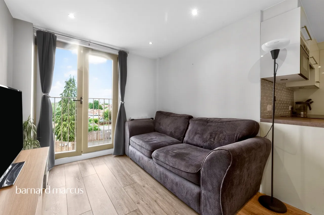 London Road, Cheam, SM3, photo 7