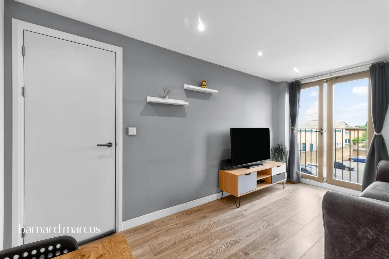 London Road, Cheam, SM3, photo 4