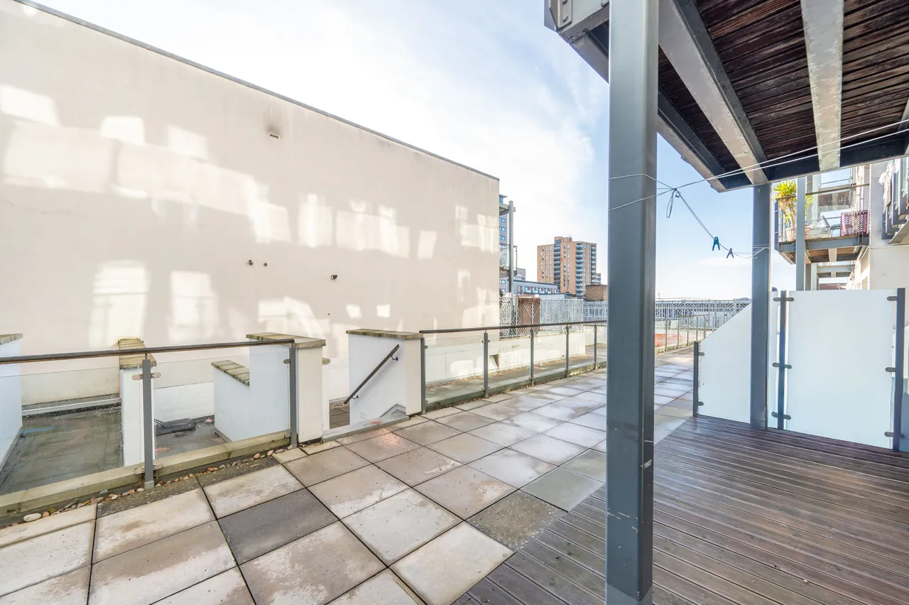 Flat 3, 14 Elm Road, Wembley, photo 5