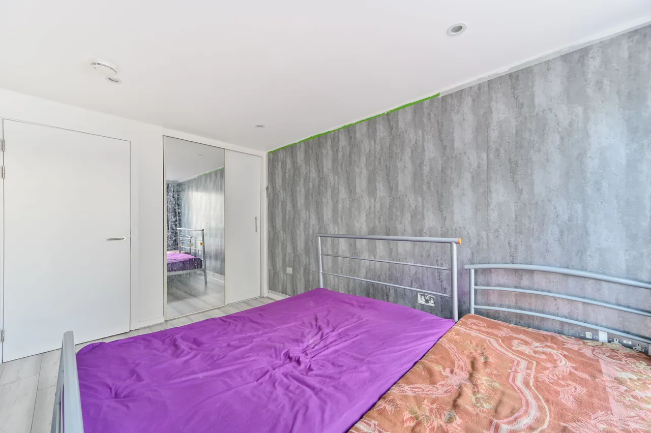 Flat 3, 14 Elm Road, Wembley, photo 9