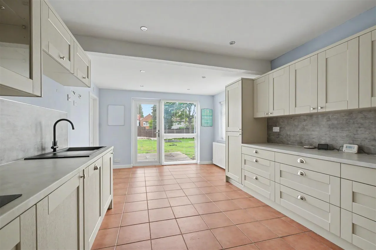 Elm Avenue, Sandiacre, NG10, photo 6