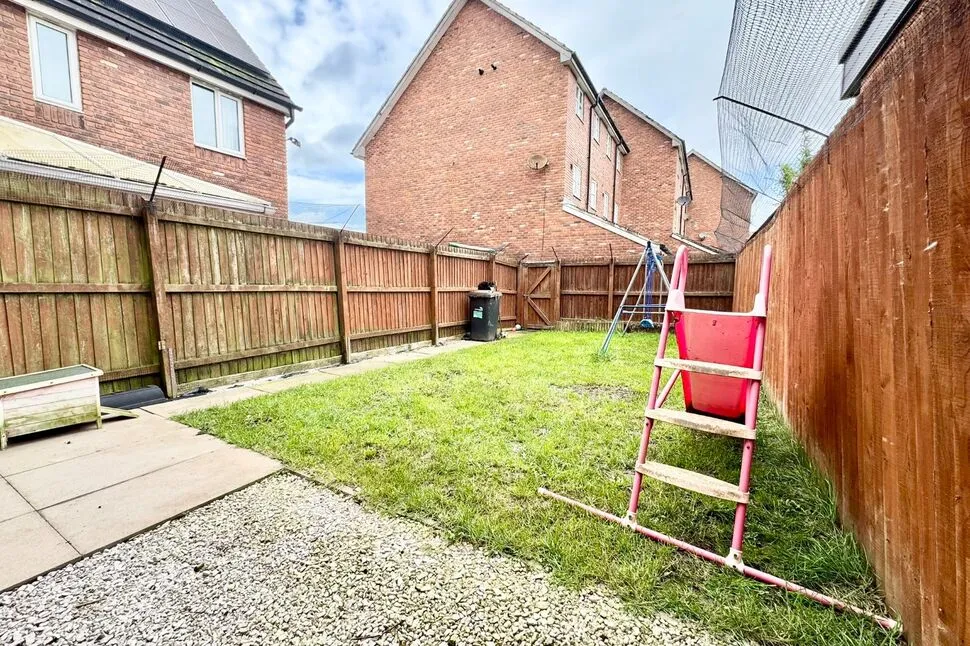 Haydn Jones Drive, Nantwich, CW5, photo 4