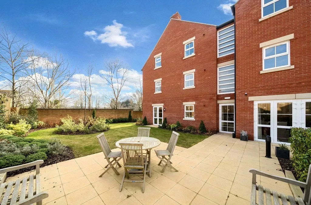 Water Lane, Towcester, Northamptonshire, NN12 6HR, photo 10