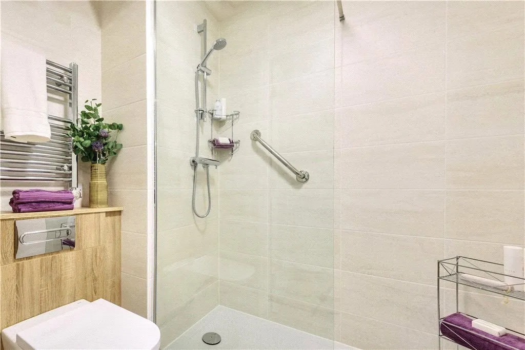 Water Lane, Towcester, Northamptonshire, NN12 6HR, photo 6