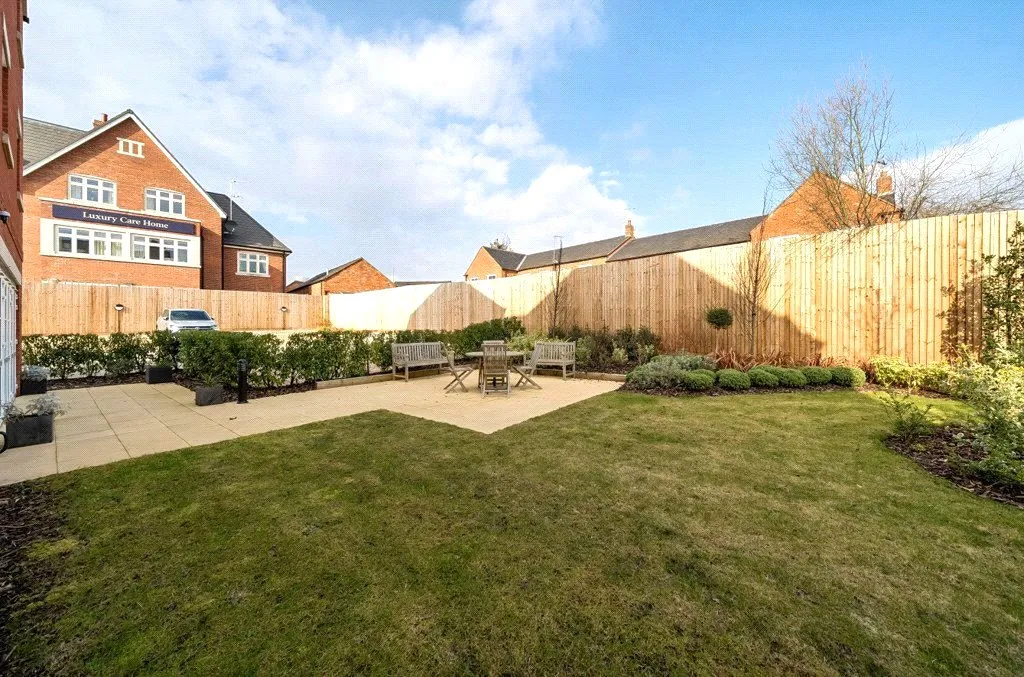 Water Lane, Towcester, Northamptonshire, NN12 6HR, photo 9