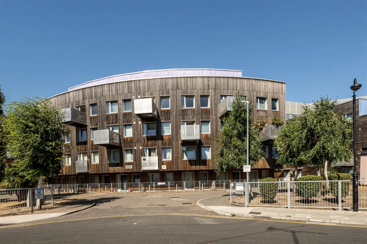 Normandy Place, Shepherds Bush, W12, photo 3