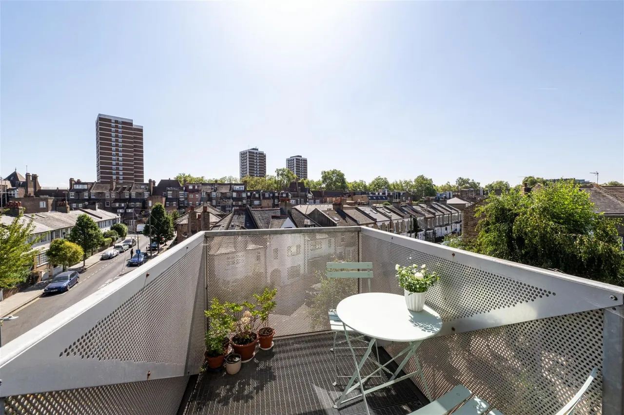 Normandy Place, Shepherds Bush, W12, photo 2