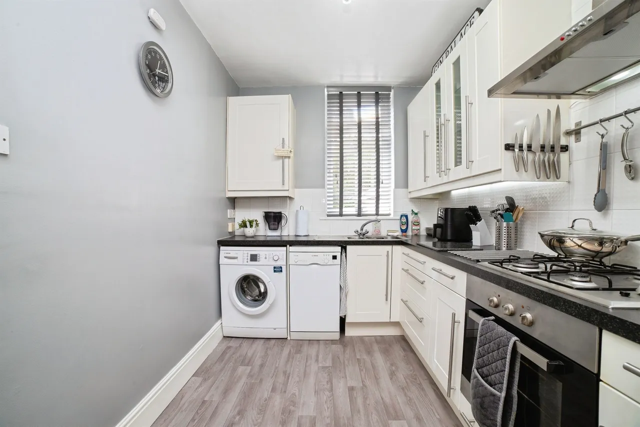 Market Street, Heanor, DE75, photo 9