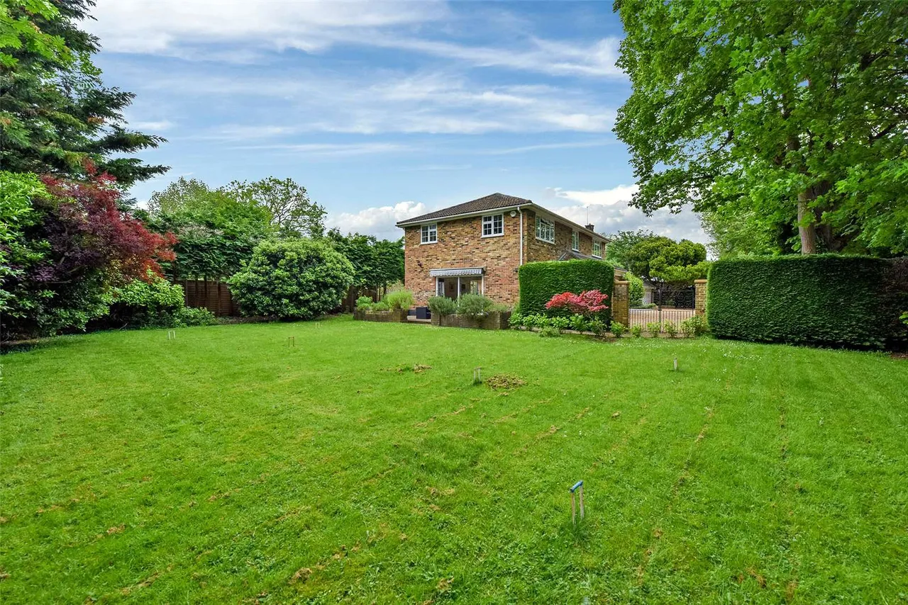 Brayfield Road, Bray, SL6, photo 15