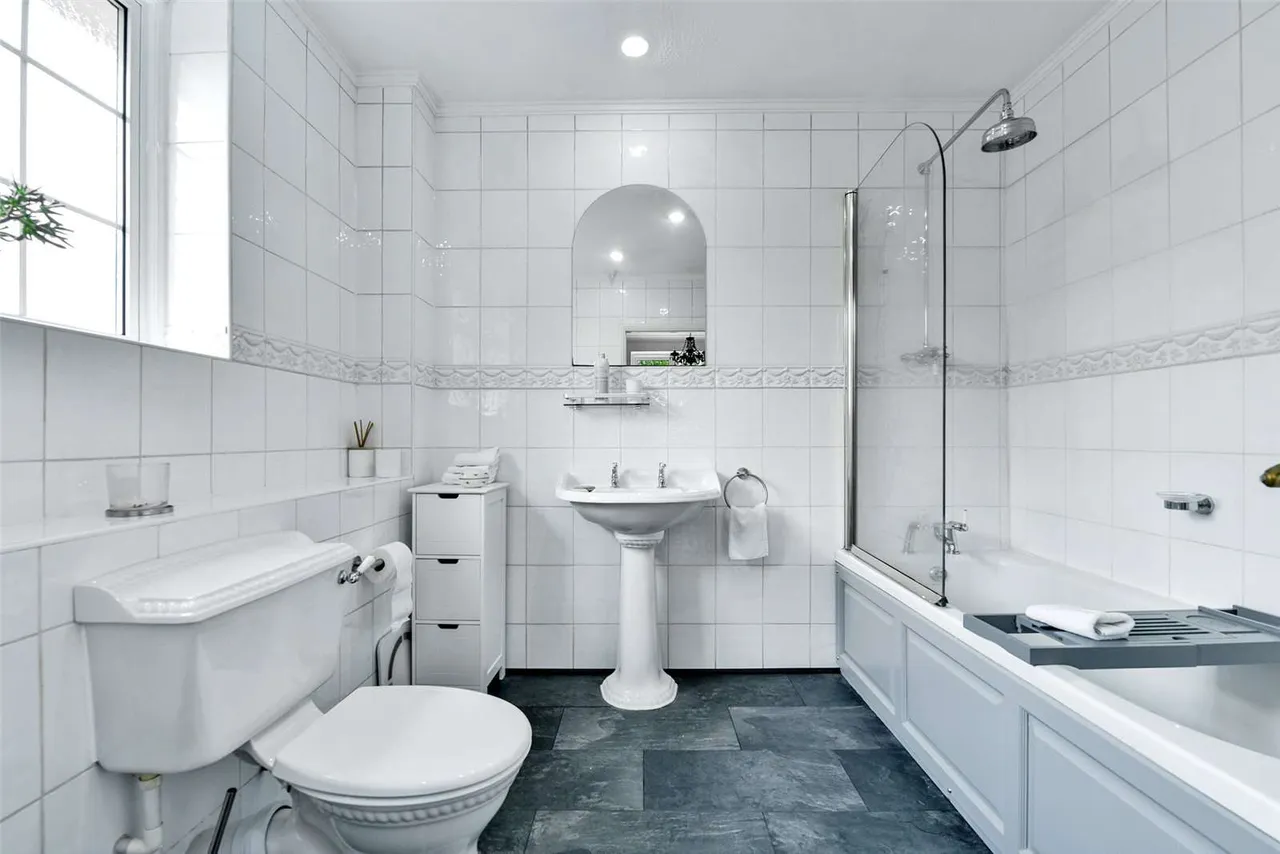 Brayfield Road, Bray, SL6, photo 11