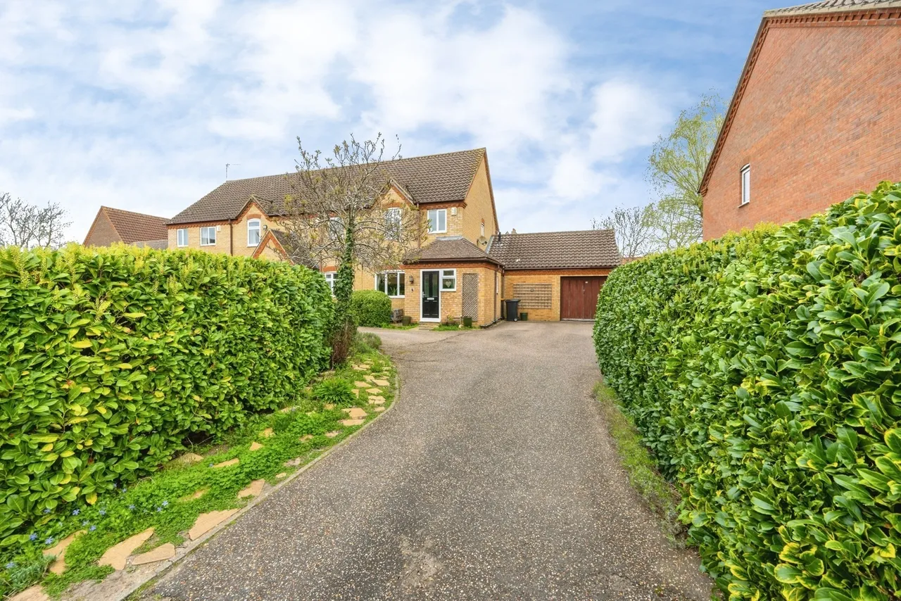 4 bed house for sale — Riverside View, Milton Ernest, Bedford, Bedfordshire, MK44
