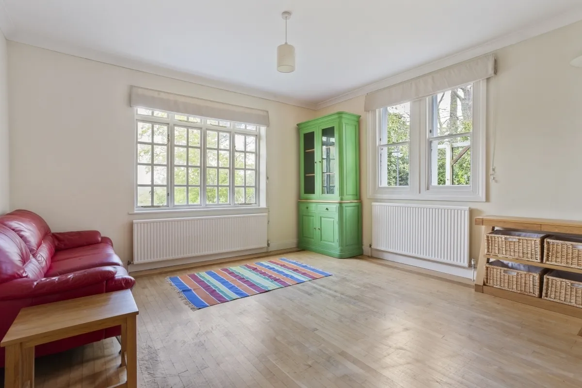 Longcross Road, Chertsey, KT16, photo 8