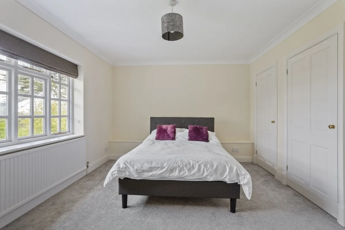 Longcross Road, Chertsey, KT16, photo 13