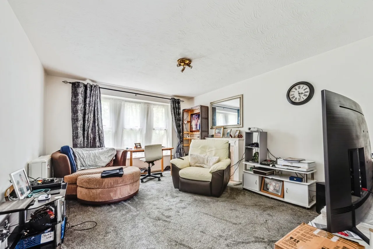 Thorley Court, Swindon, Wiltshire, SN25, photo 2