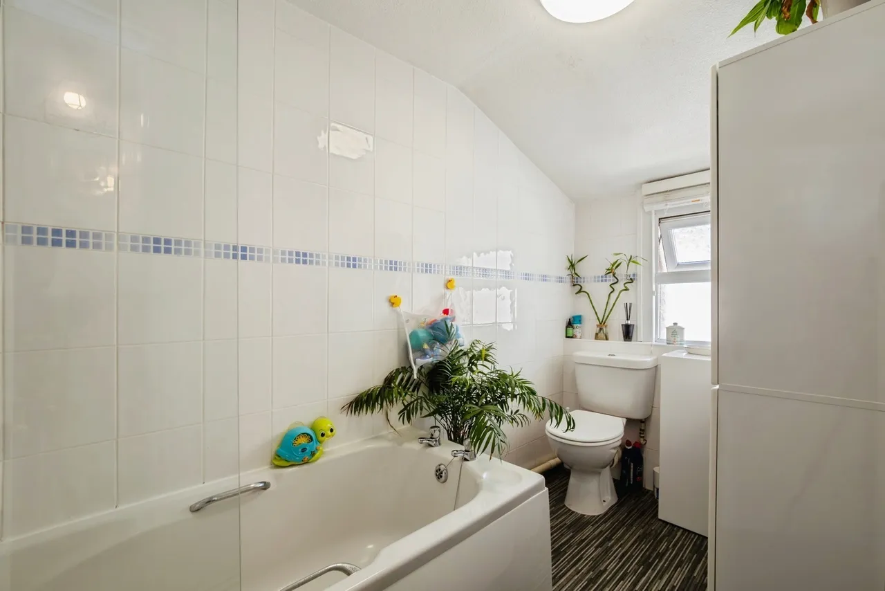 Brook Street, Dawlish, EX7, photo 17